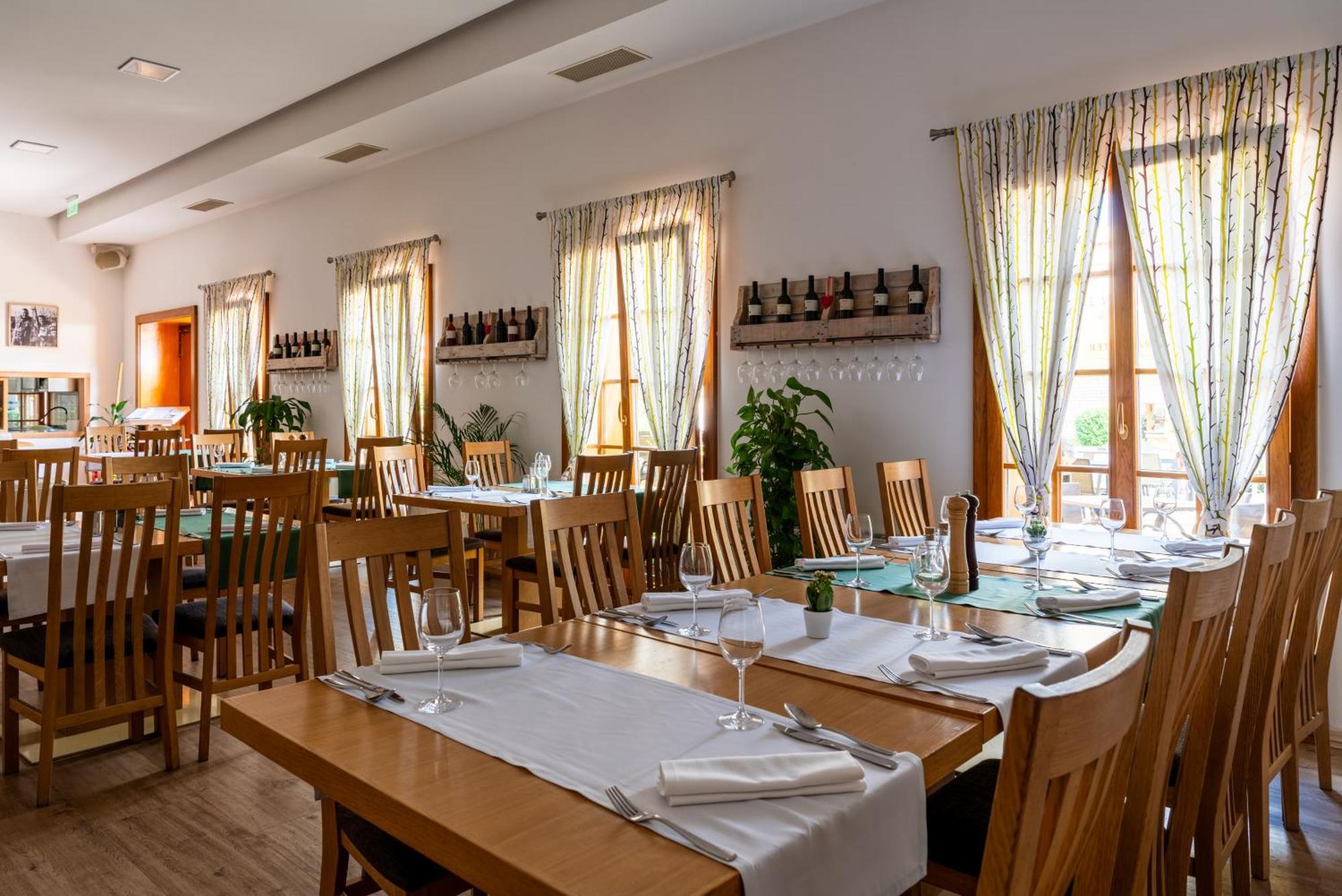 Bed&Breakfast Vinarija Coner Бйеловар Екстериор снимка